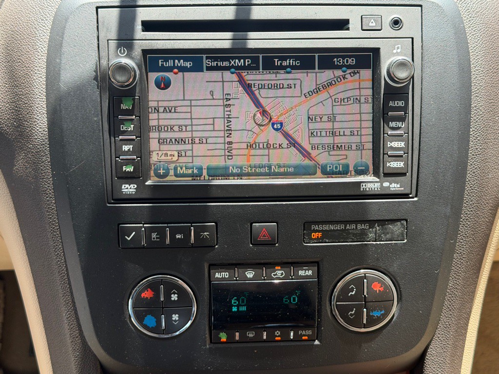 2010 Buick Enclave Image 12