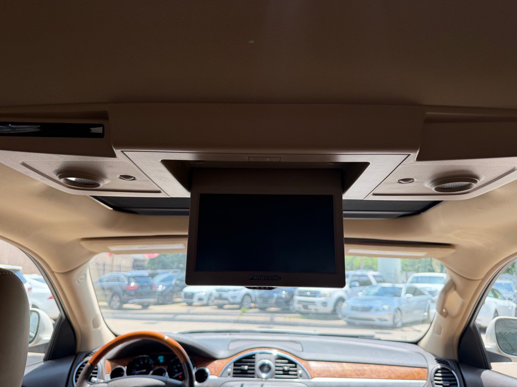 2010 Buick Enclave Image 16