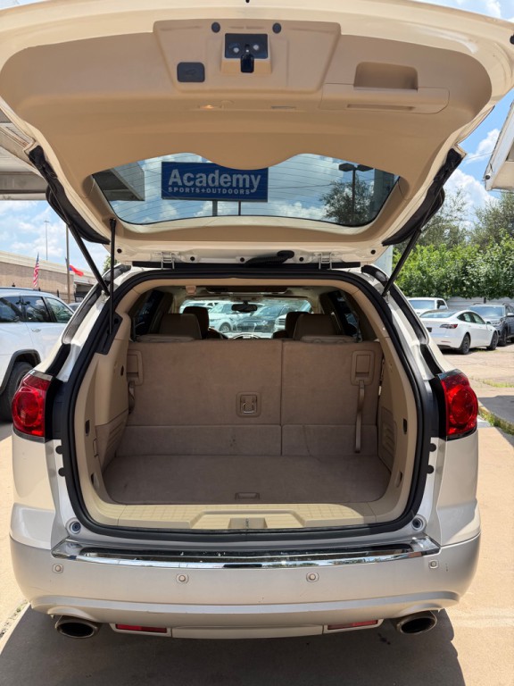 2010 Buick Enclave Image 17