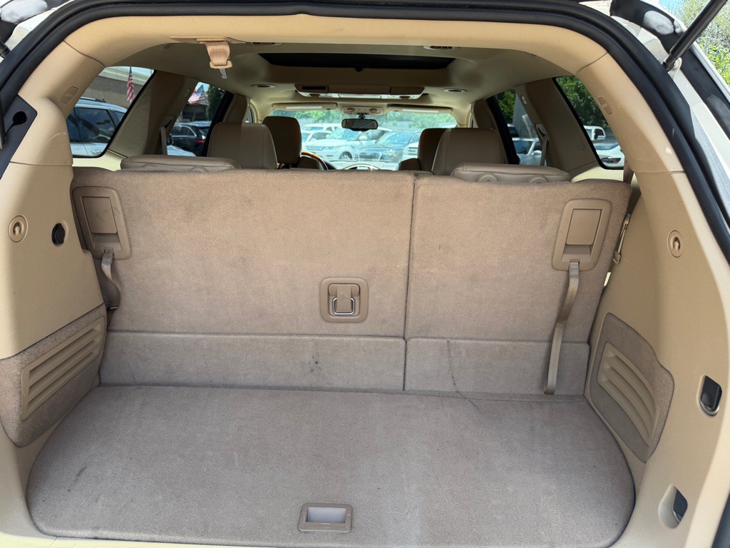 2010 Buick Enclave Image 18