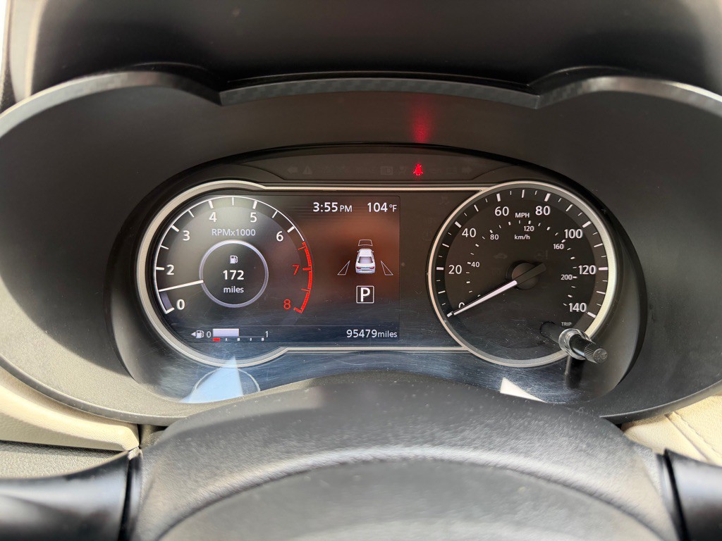 2021 Nissan Versa Image 10