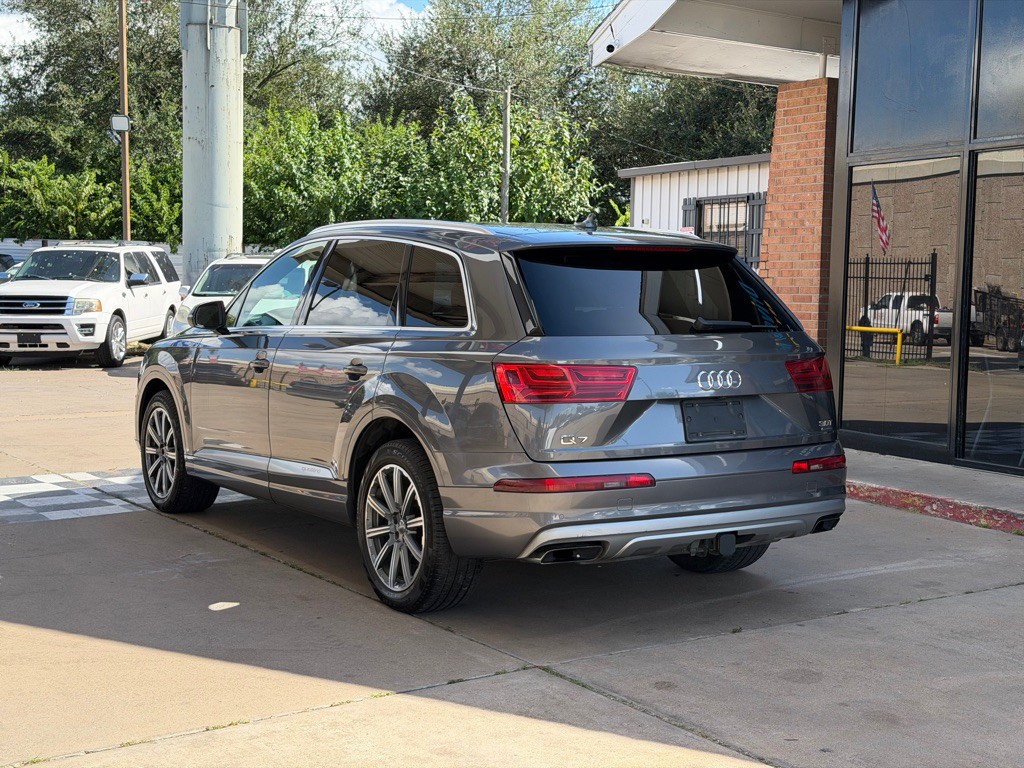 2018 Audi Q7 Image 3
