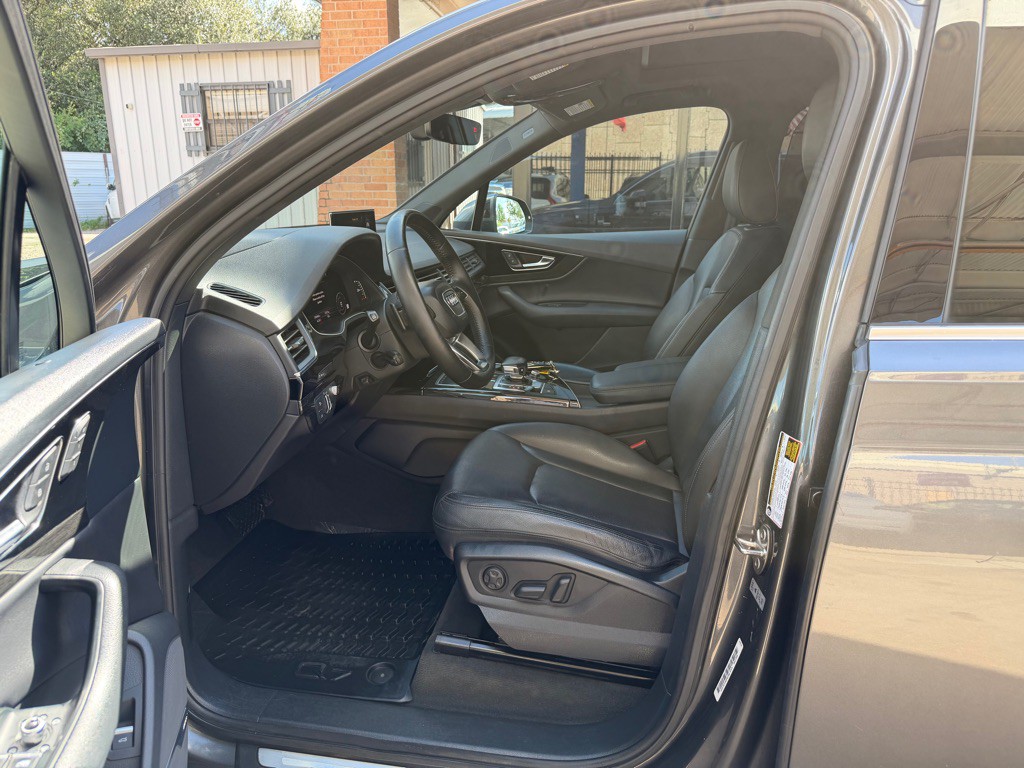 2018 Audi Q7 Image 6