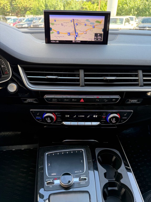 2018 Audi Q7 Image 16