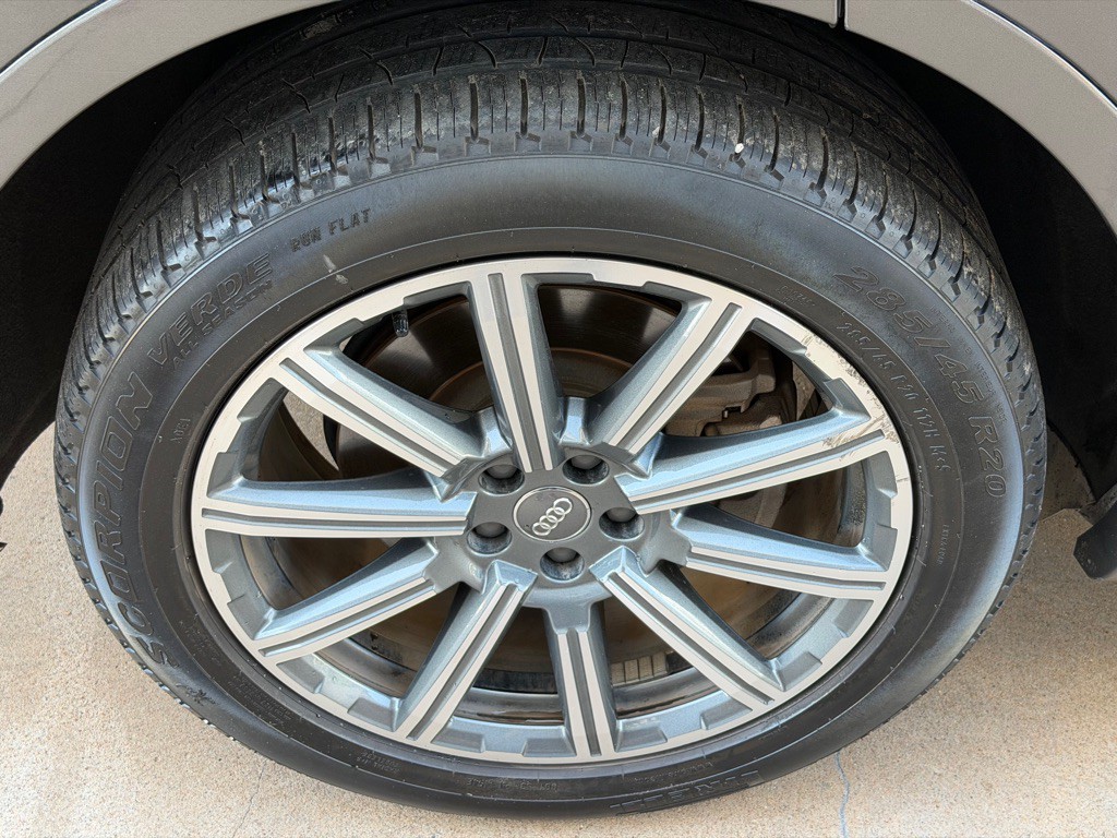2018 Audi Q7 Image 27