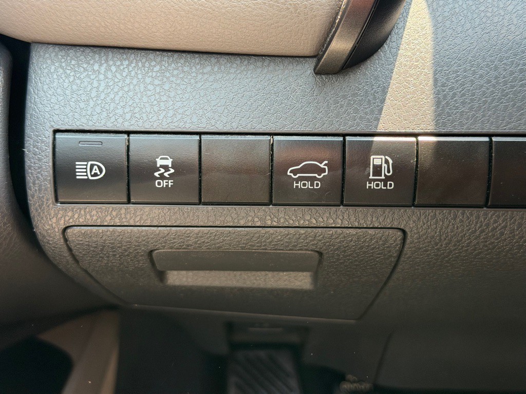2022 Toyota Camry Image 12