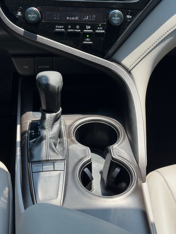 2022 Toyota Camry Image 15