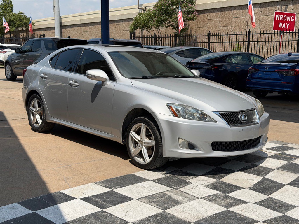 2010 Lexus IS Image 6
