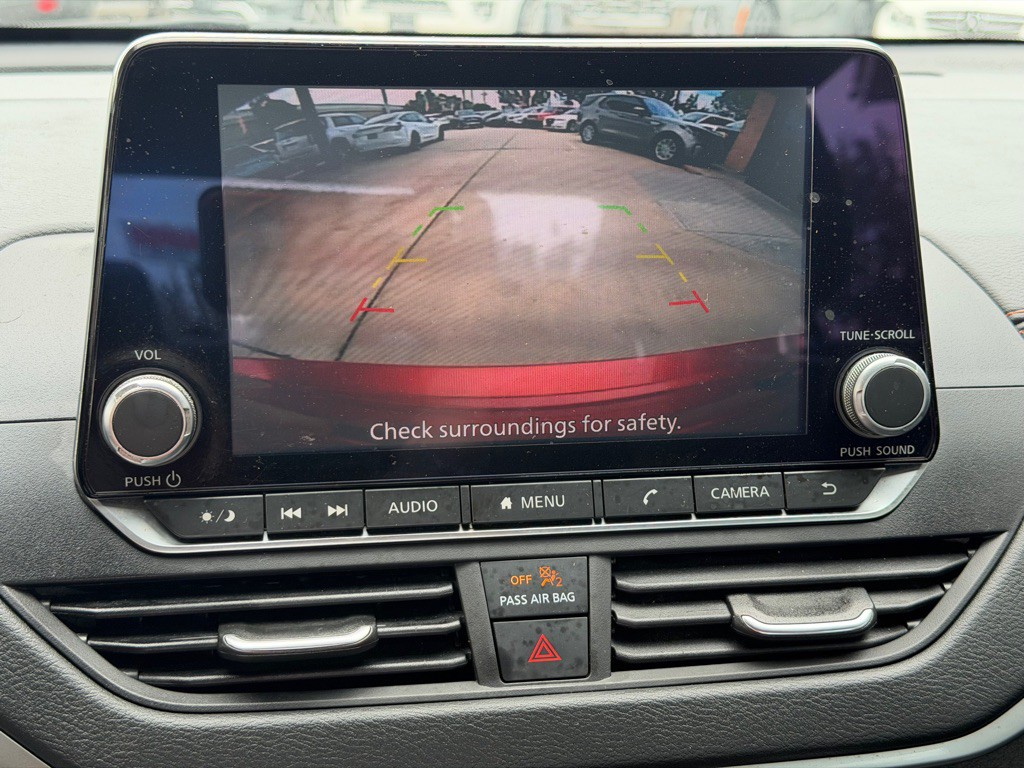 2022 Nissan Altima Image 11
