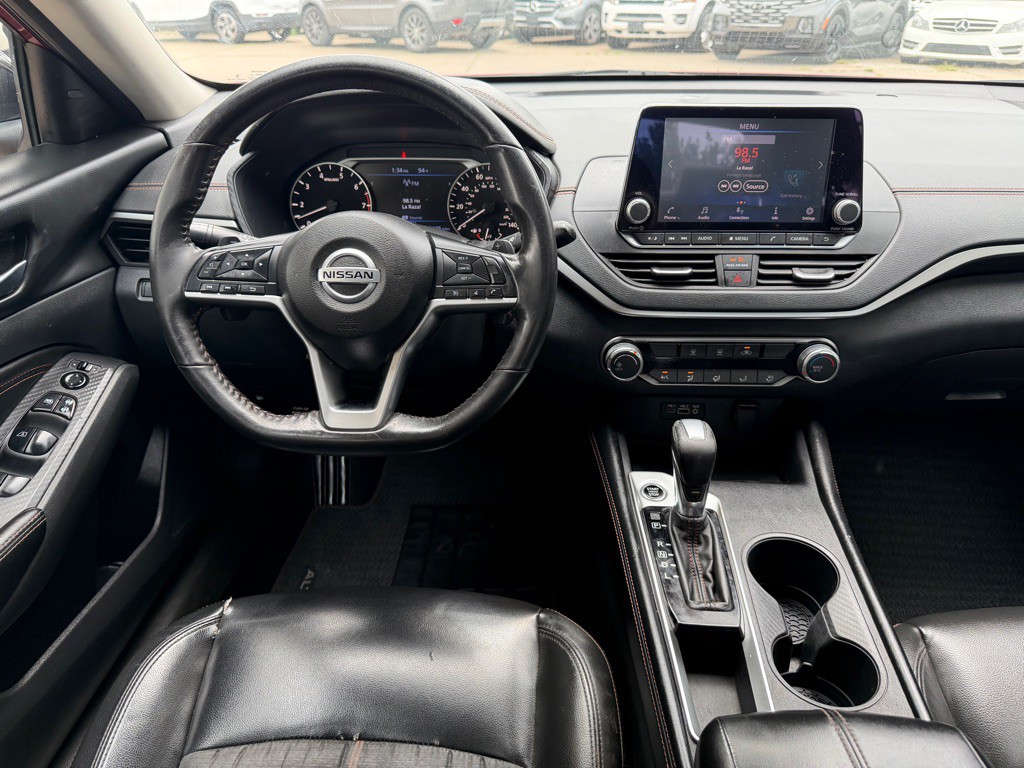 2022 Nissan Altima Image 14