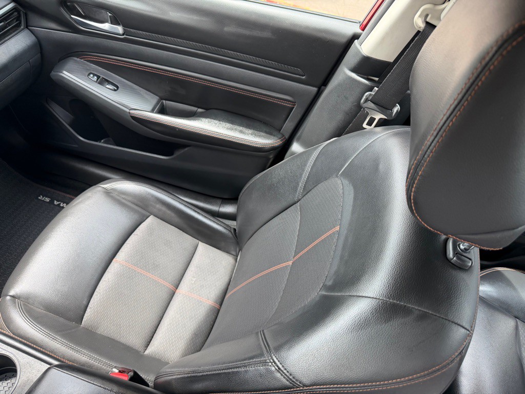 2022 Nissan Altima Image 17