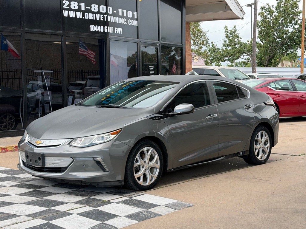 2017 Chevrolet Volt Image 2