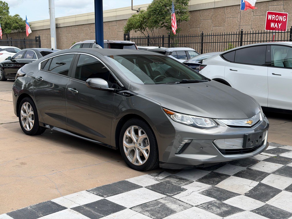2017 Chevrolet Volt Image 6