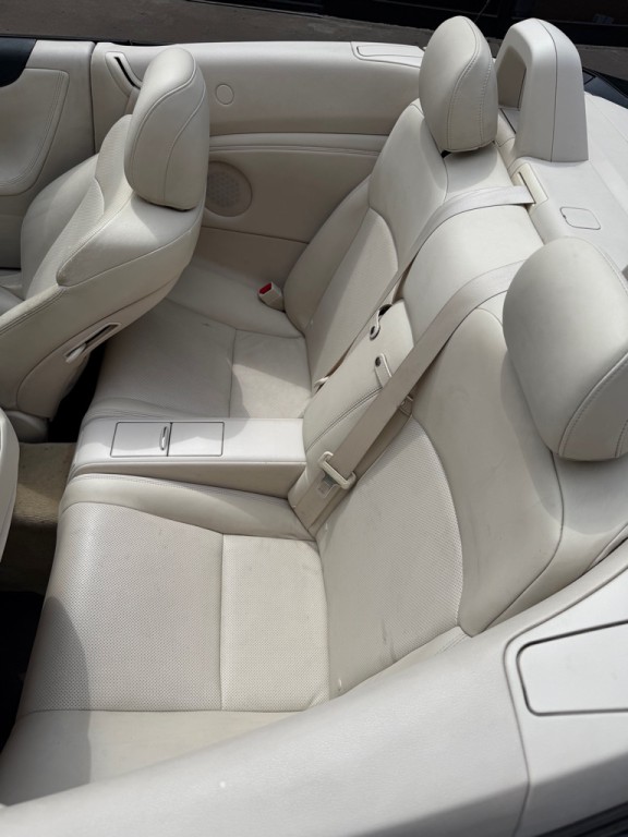 2010 Lexus IS Image 8