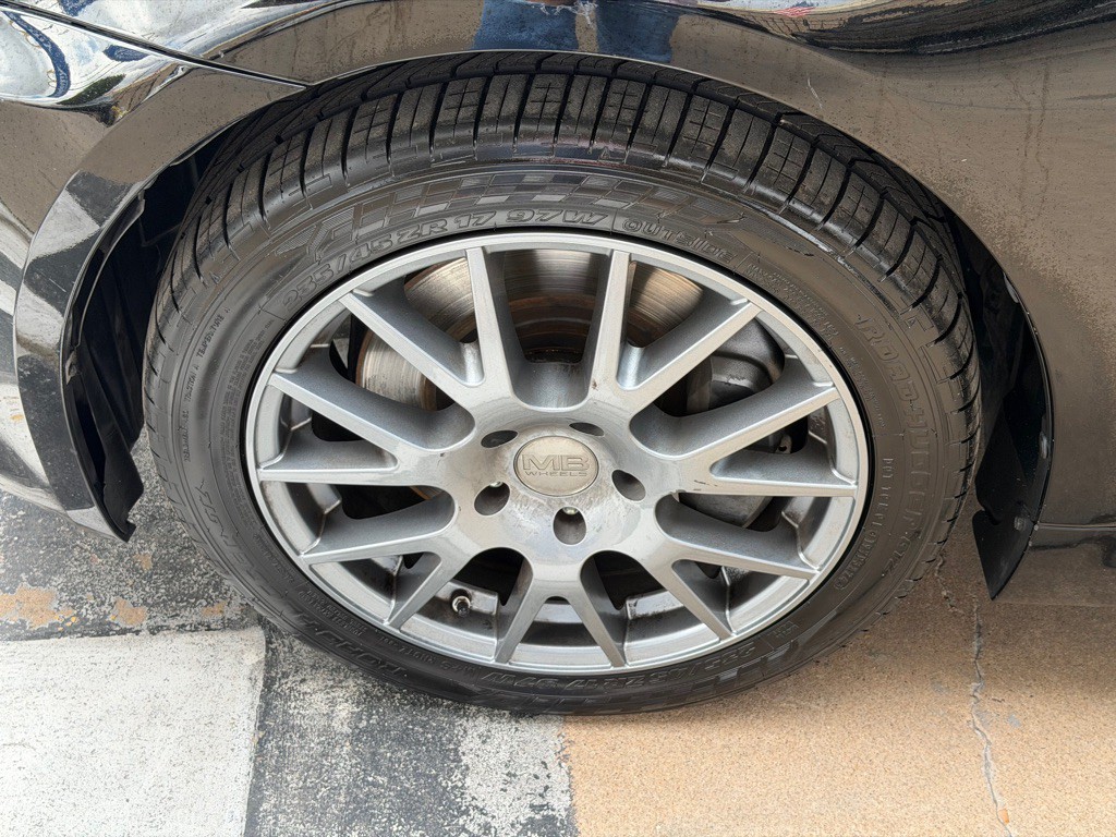 2010 Lexus IS Image 17