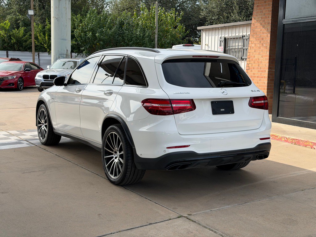 2018 Mercedes-Benz GLC-Class Image 2