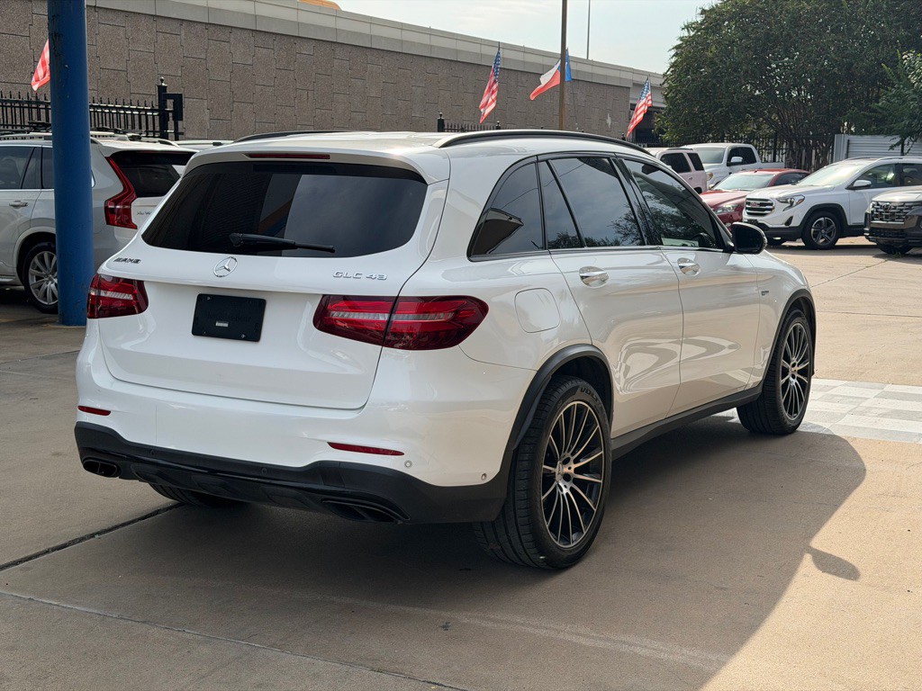 2018 Mercedes-Benz GLC-Class Image 4