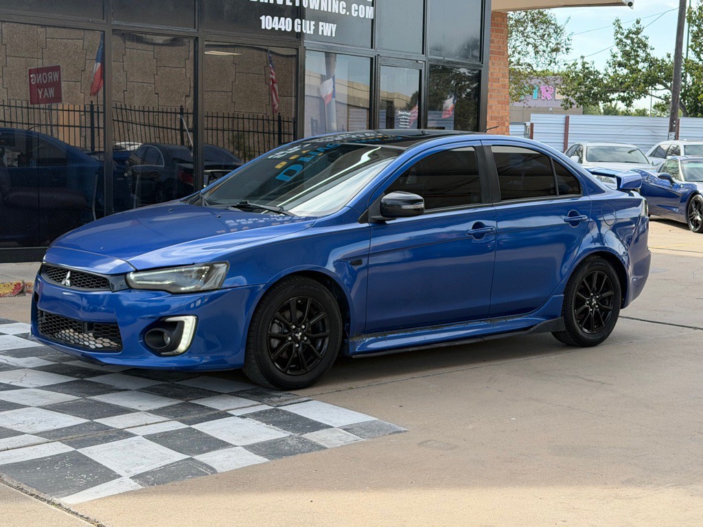 2017 Mitsubishi Lancer Image 2