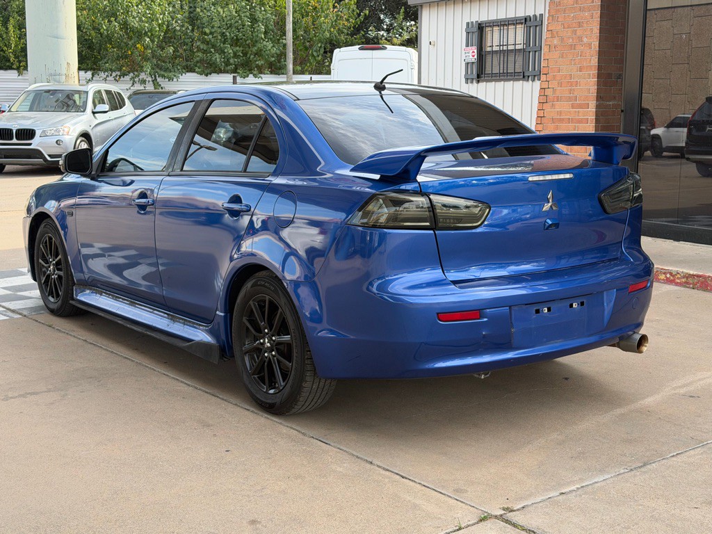 2017 Mitsubishi Lancer Image 3