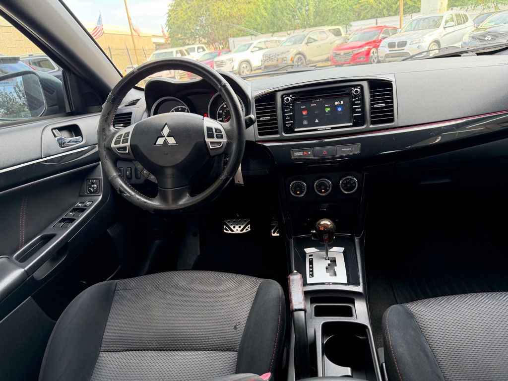 2017 Mitsubishi Lancer Image 13