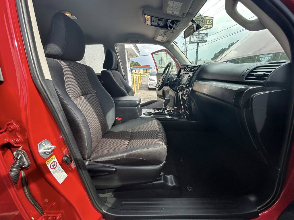 2014 Toyota 4Runner Image 11