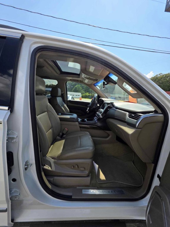 2018 Chevrolet Suburban Image 7