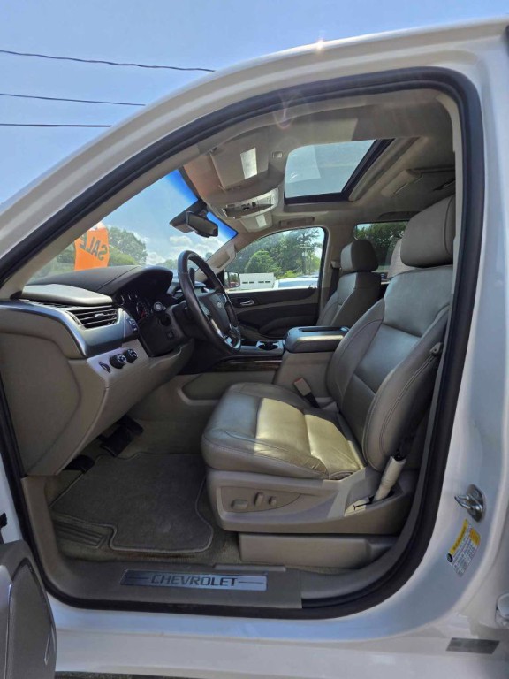 2018 Chevrolet Suburban Image 11