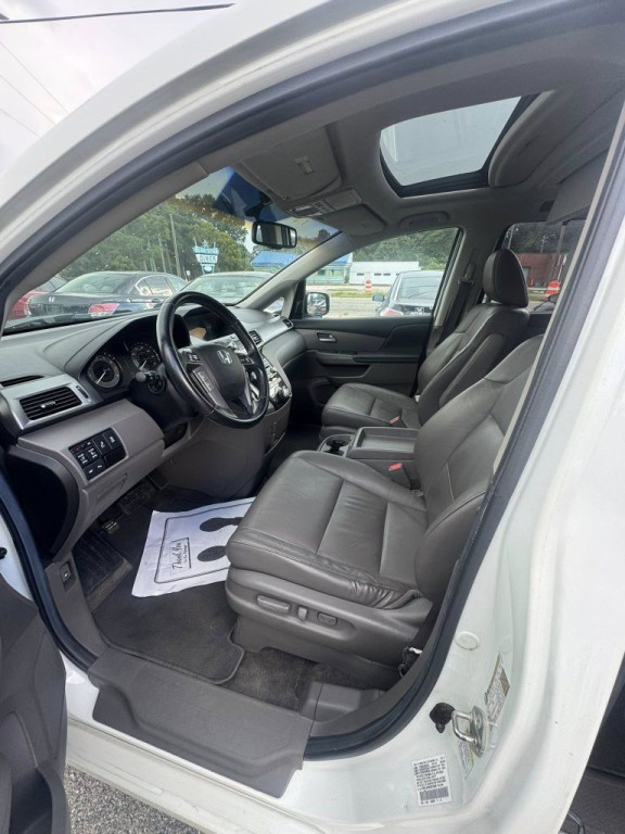 2012 Honda Odyssey Image 10