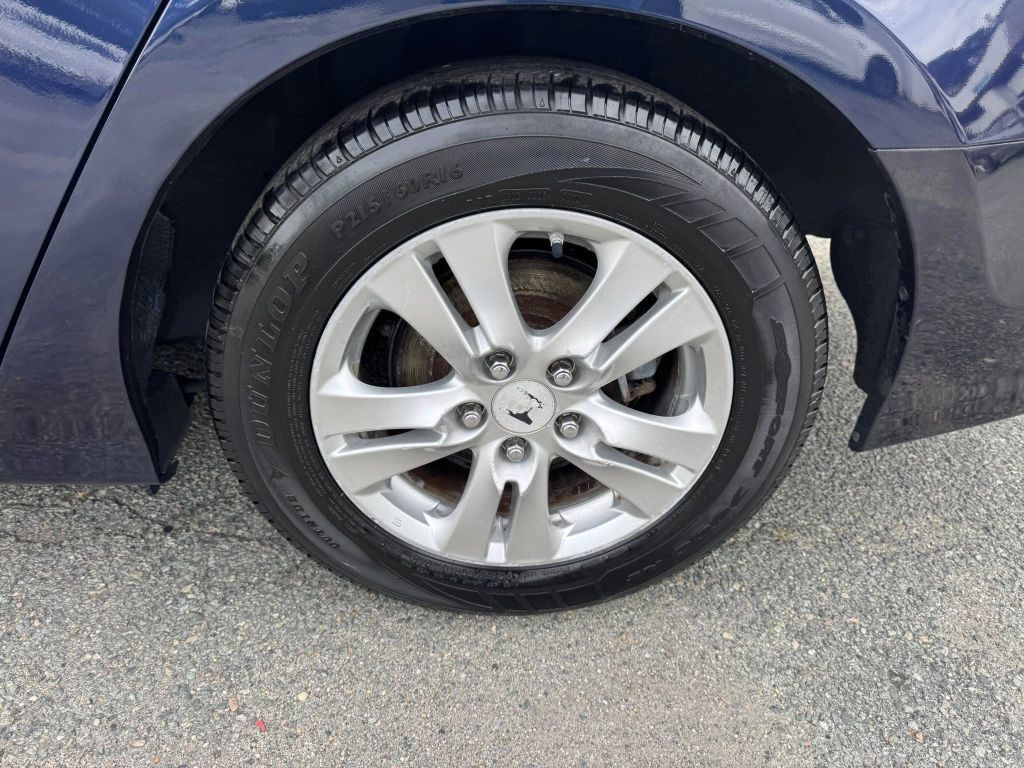 2010 Honda Accord Image 11