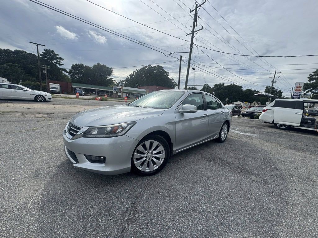 2015 Honda Accord Image 1