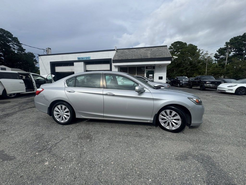 2015 Honda Accord Image 2
