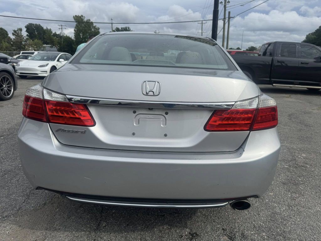 2015 Honda Accord Image 3