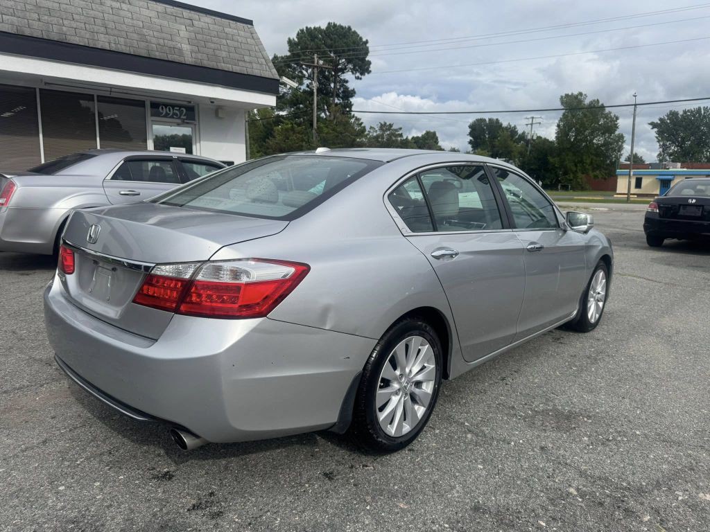 2015 Honda Accord Image 4