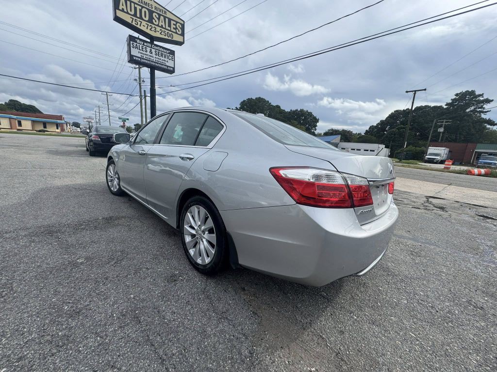 2015 Honda Accord Image 5