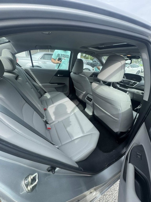 2015 Honda Accord Image 7