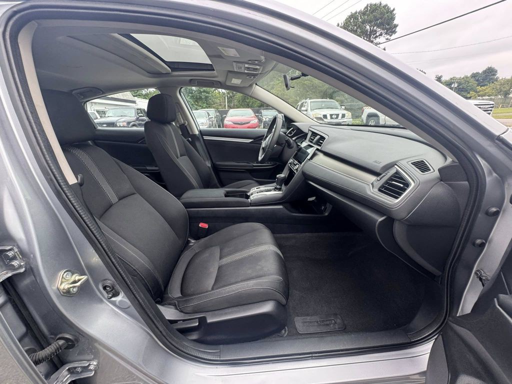 2016 Honda Civic Image 8
