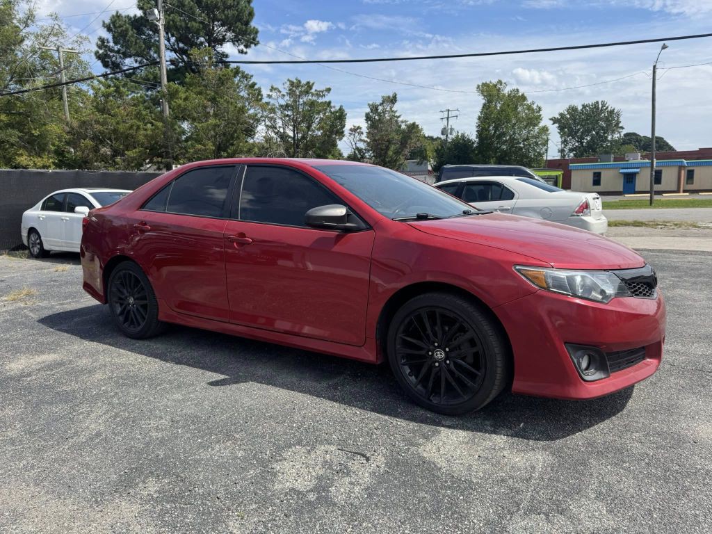 2012 Toyota Camry Image 1