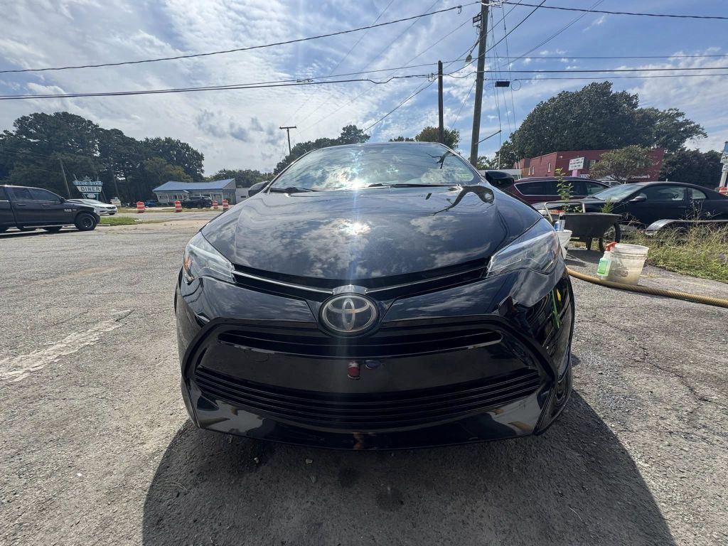 2018 Toyota Corolla Image 2