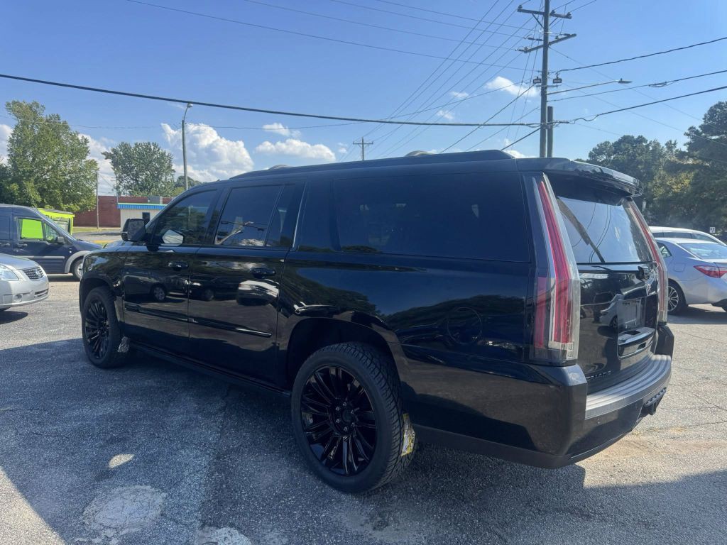 2016 Cadillac Escalade Image 5