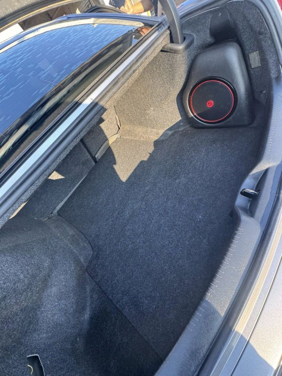 2013 Chrysler 300 Image 13