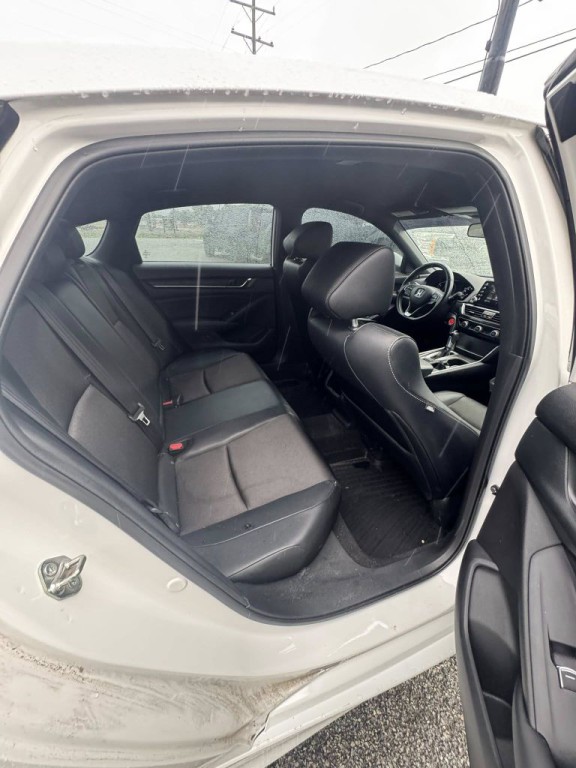 2018 Honda Accord Image 9