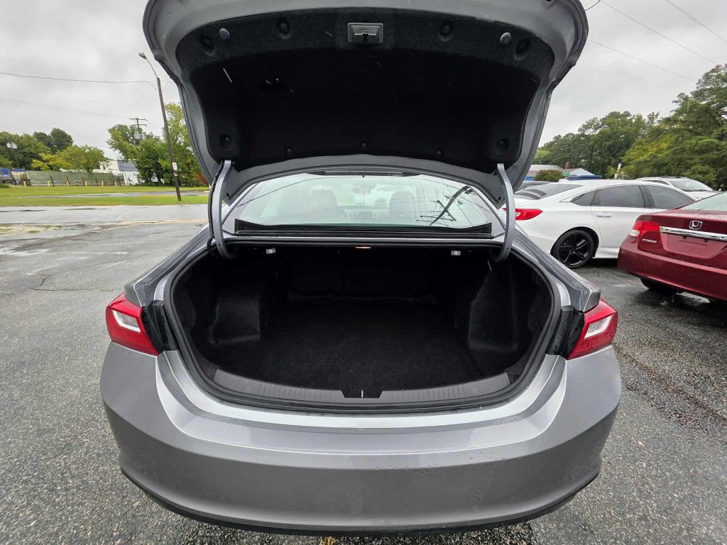 2023 Chevrolet Malibu Image 7