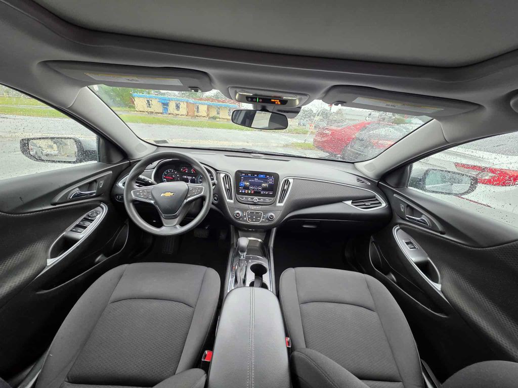2023 Chevrolet Malibu Image 10