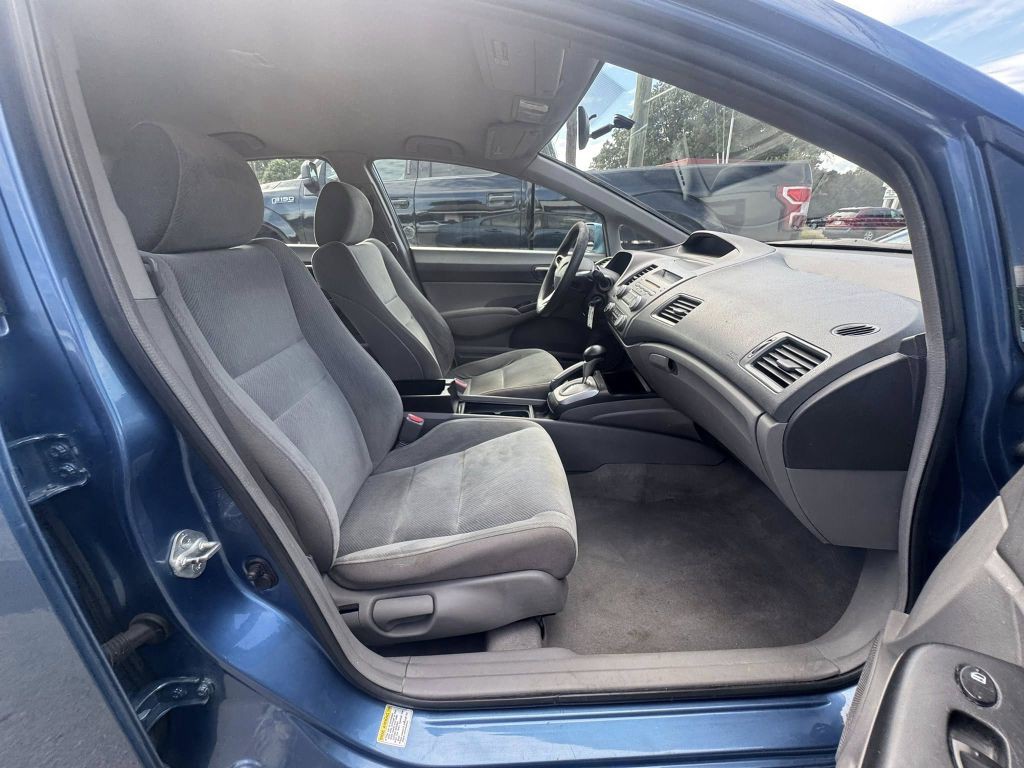 2010 Honda Civic Image 11
