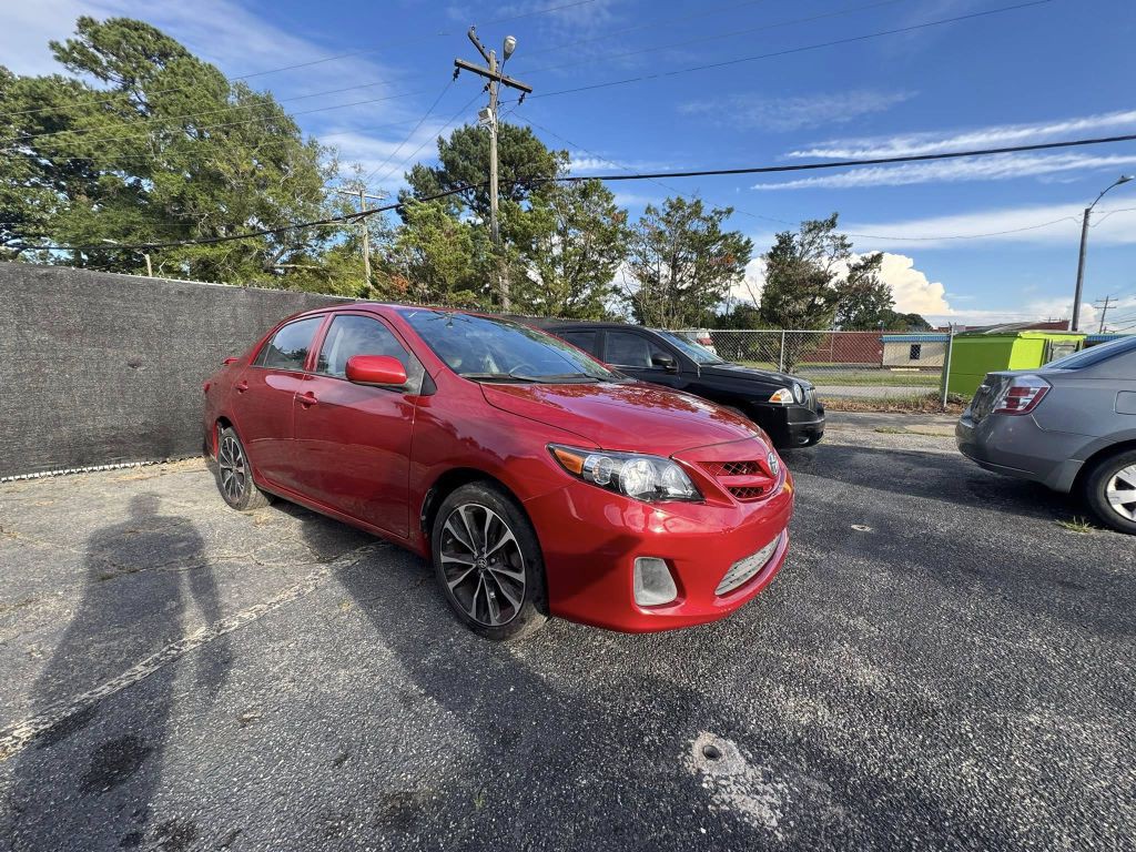 2013 Toyota Corolla Image 1