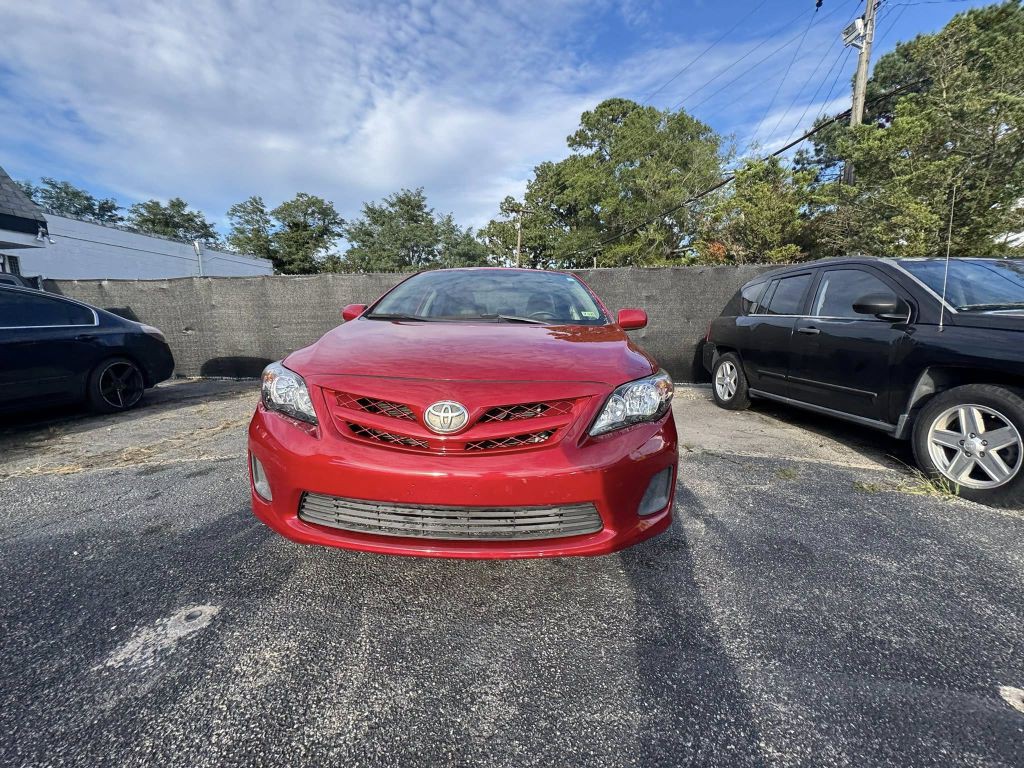 2013 Toyota Corolla Image 2