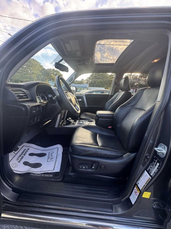 2016 Toyota 4Runner Image 5