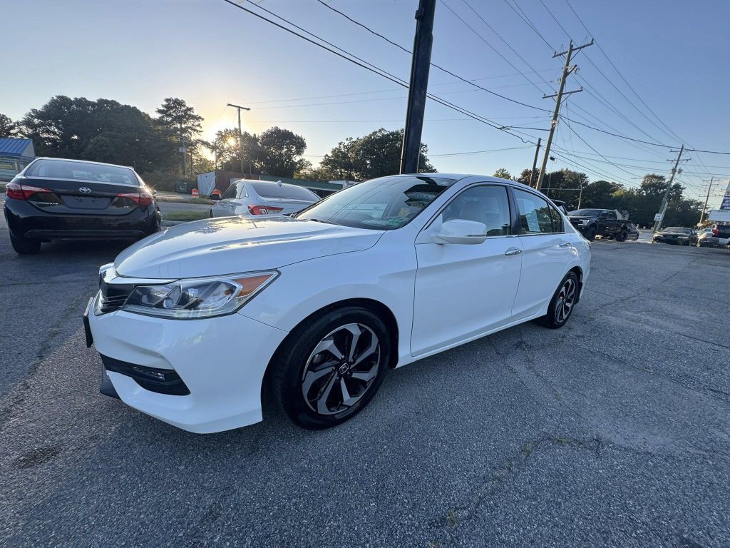 2016 Honda Accord Image 2