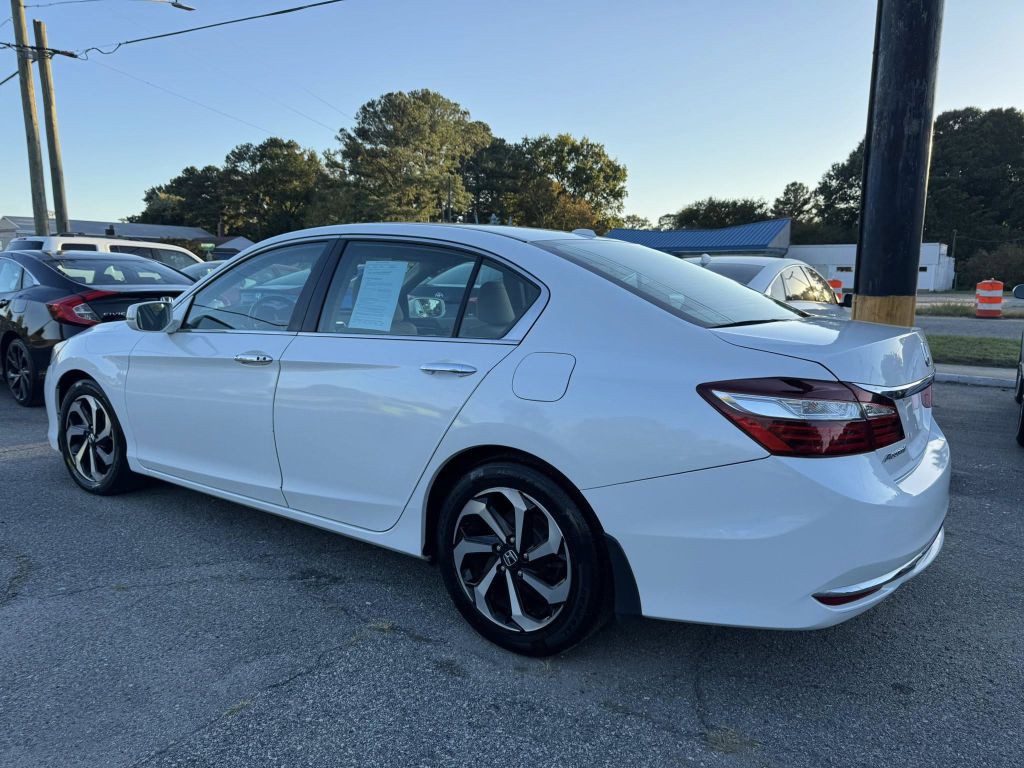 2016 Honda Accord Image 6