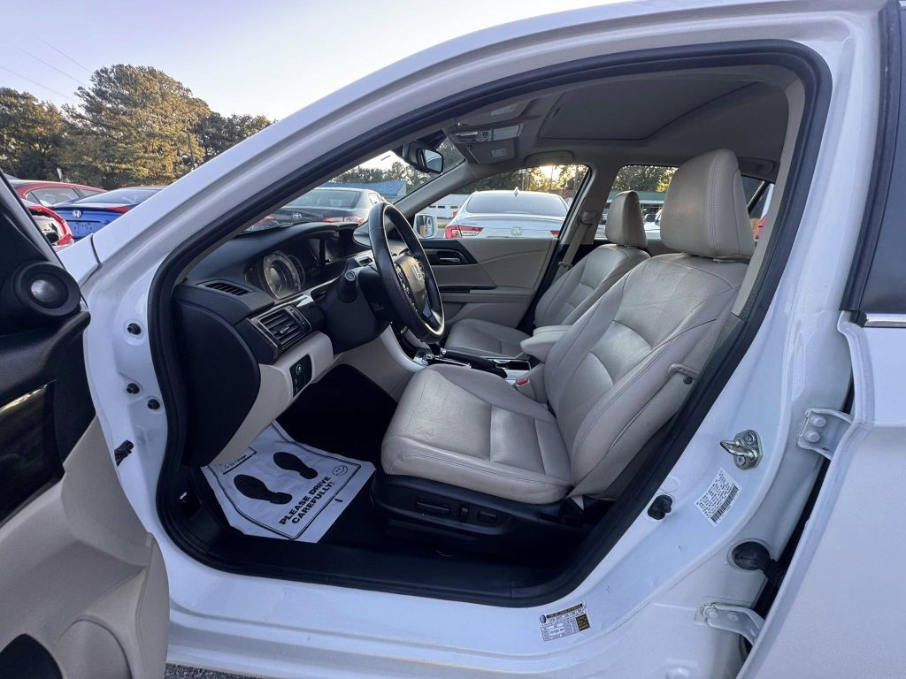 2016 Honda Accord Image 10